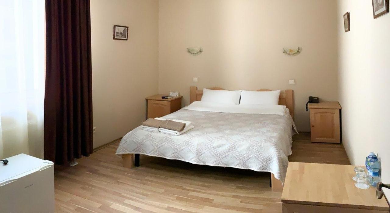 Etoile Hotel Harkiv Exterior foto